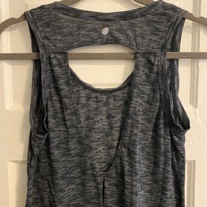 NWOT Zella Open Keyhole Back Tank